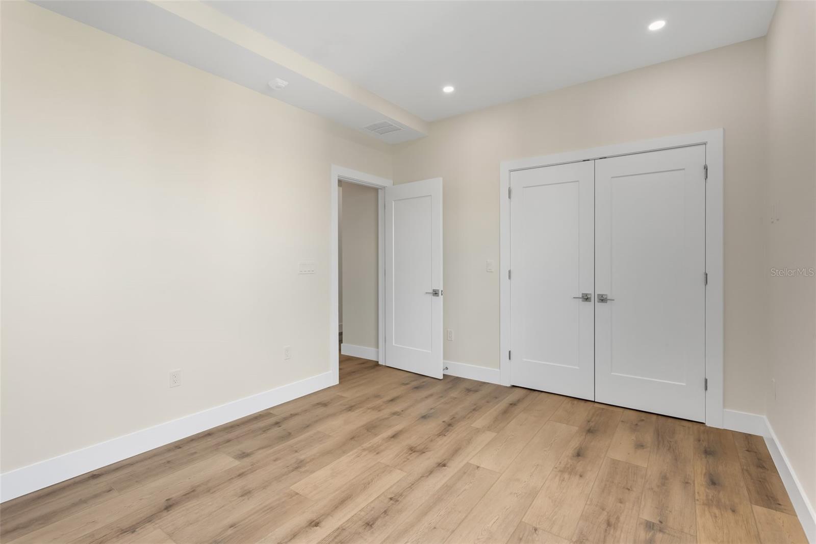 455 PINELLAS BAYWAY S #3B