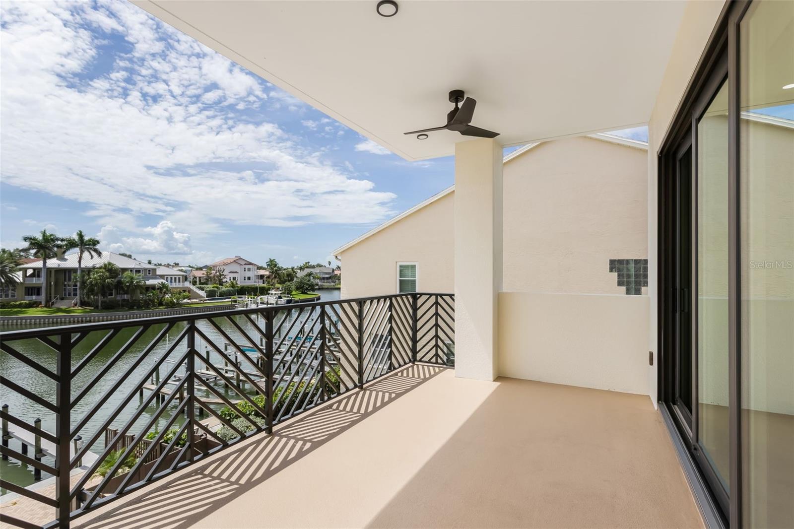 455 PINELLAS BAYWAY S #3B