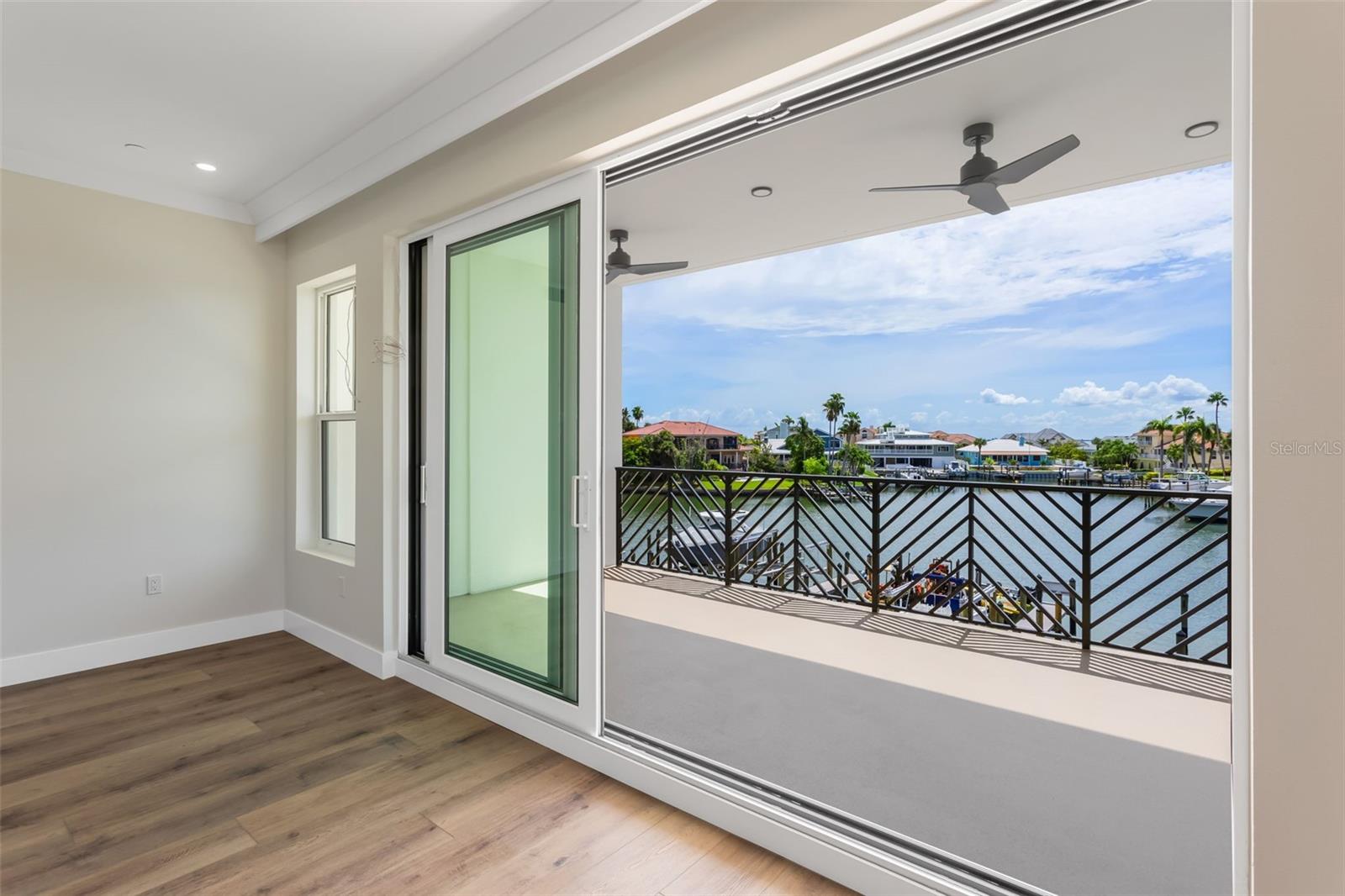 455 PINELLAS BAYWAY S #3B
