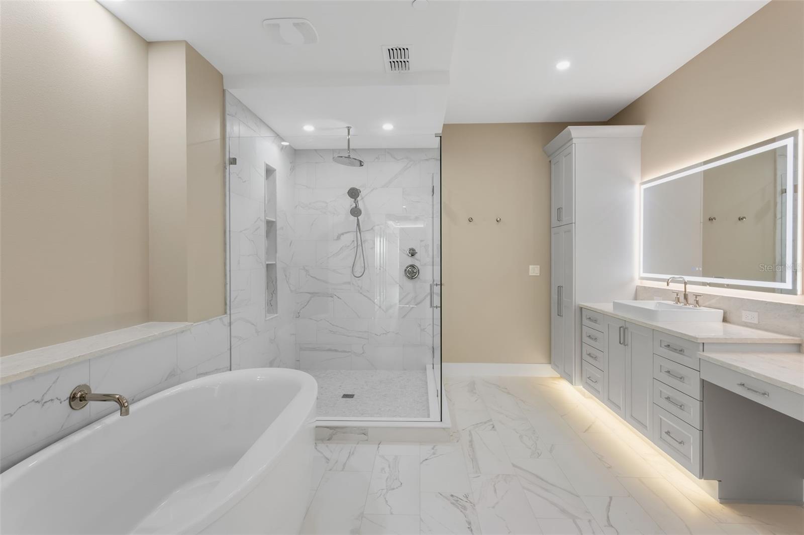 455 PINELLAS BAYWAY S #3B