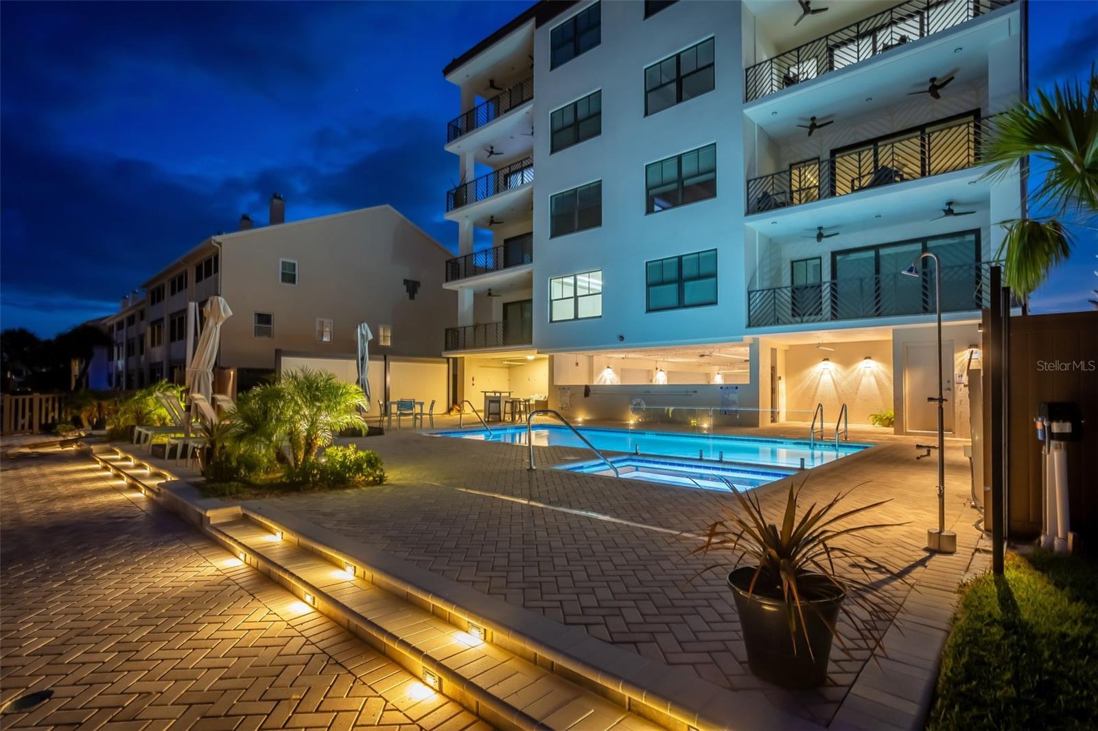 455 PINELLAS BAYWAY S #3B