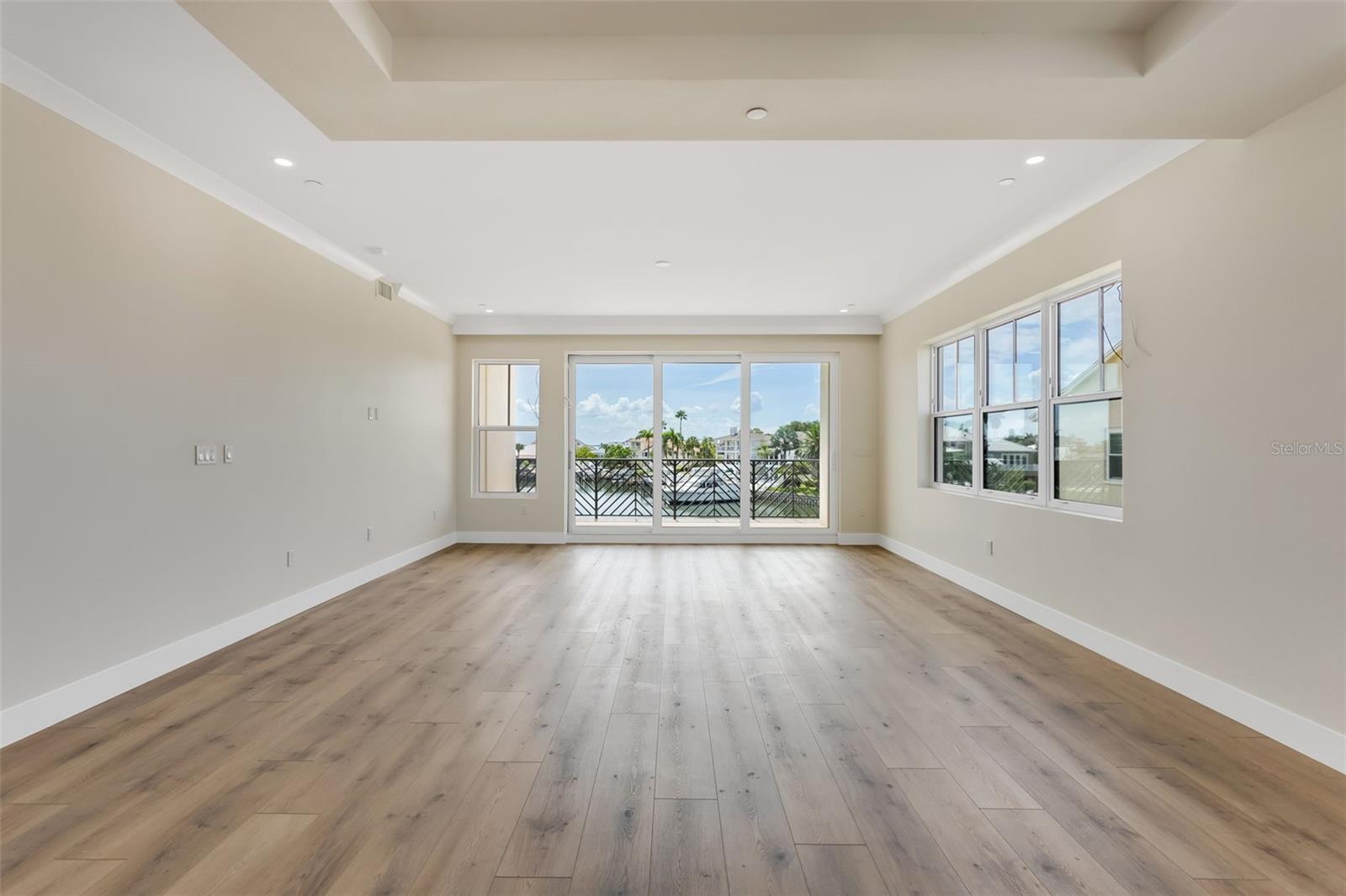 455 PINELLAS BAYWAY S #3B