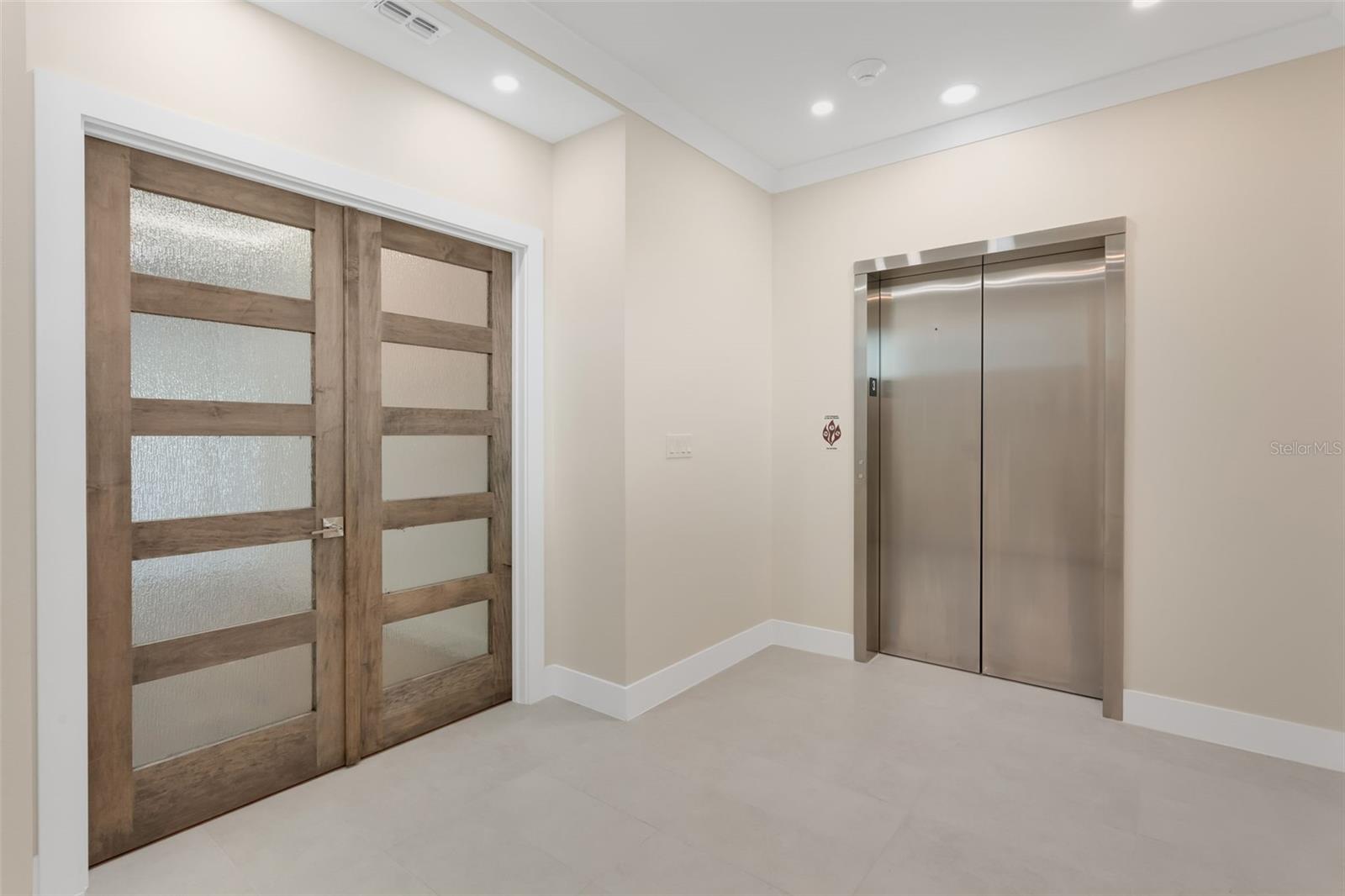 455 PINELLAS BAYWAY S #3B