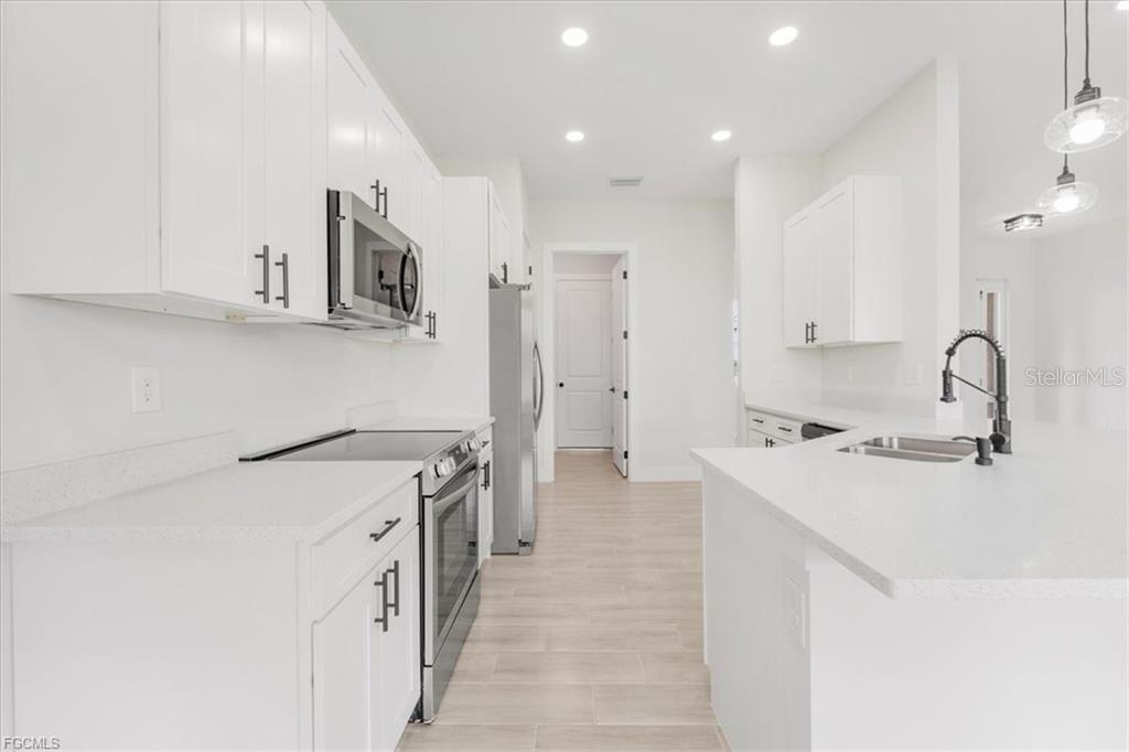 430 MERCEDES CT