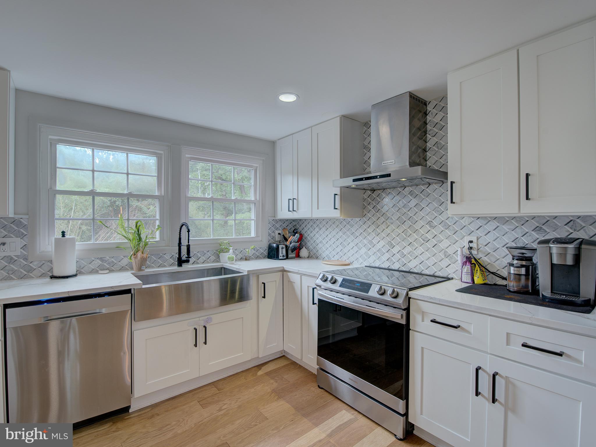 13102 MELVILLE LN