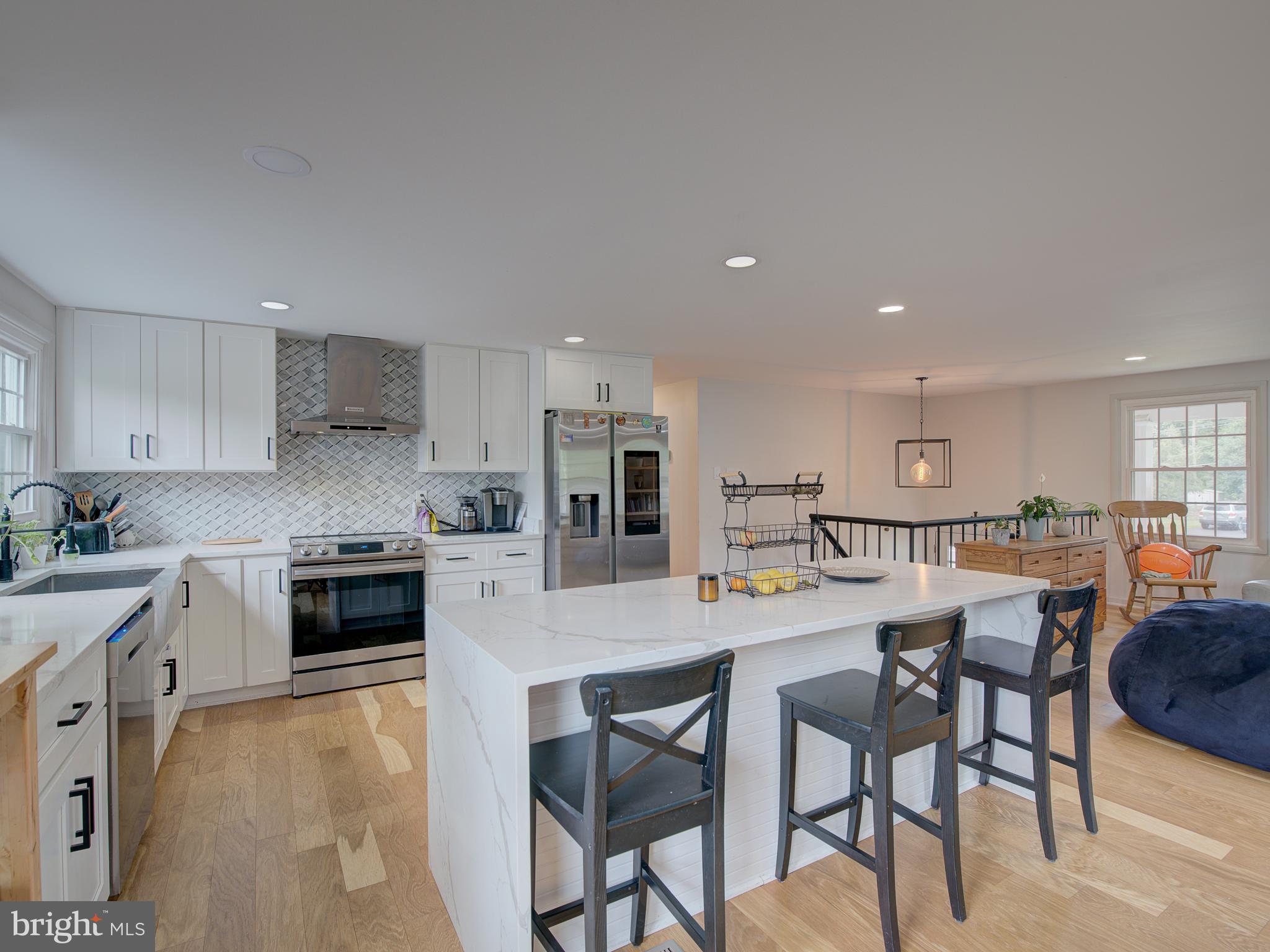 13102 MELVILLE LN