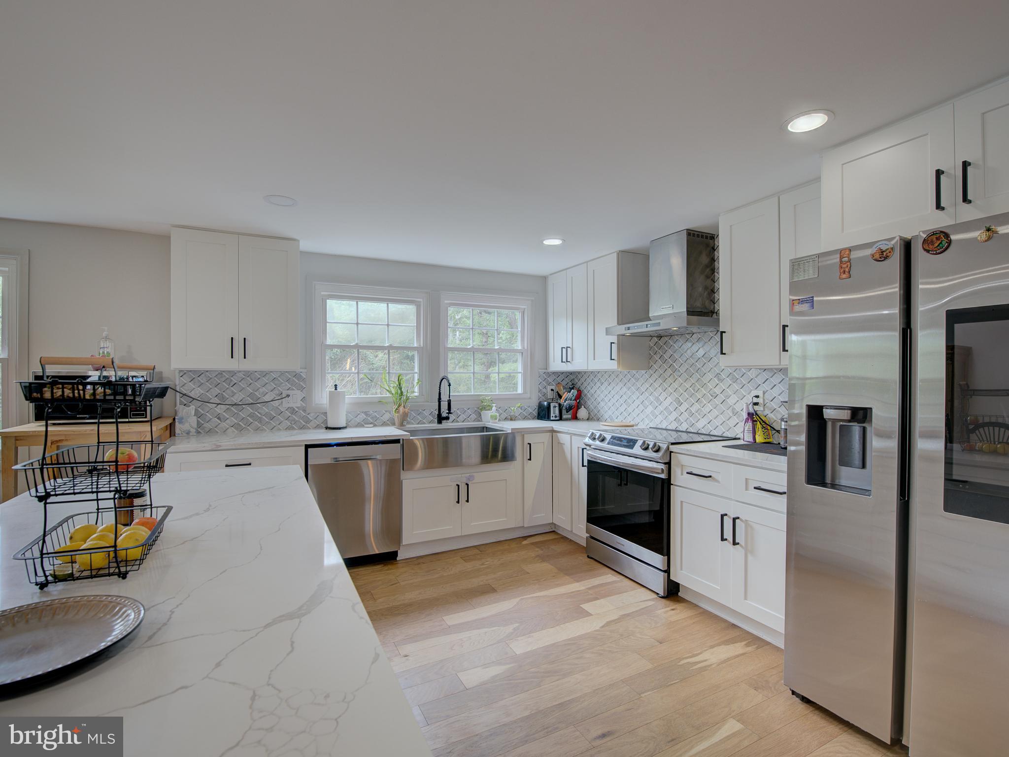 13102 MELVILLE LN