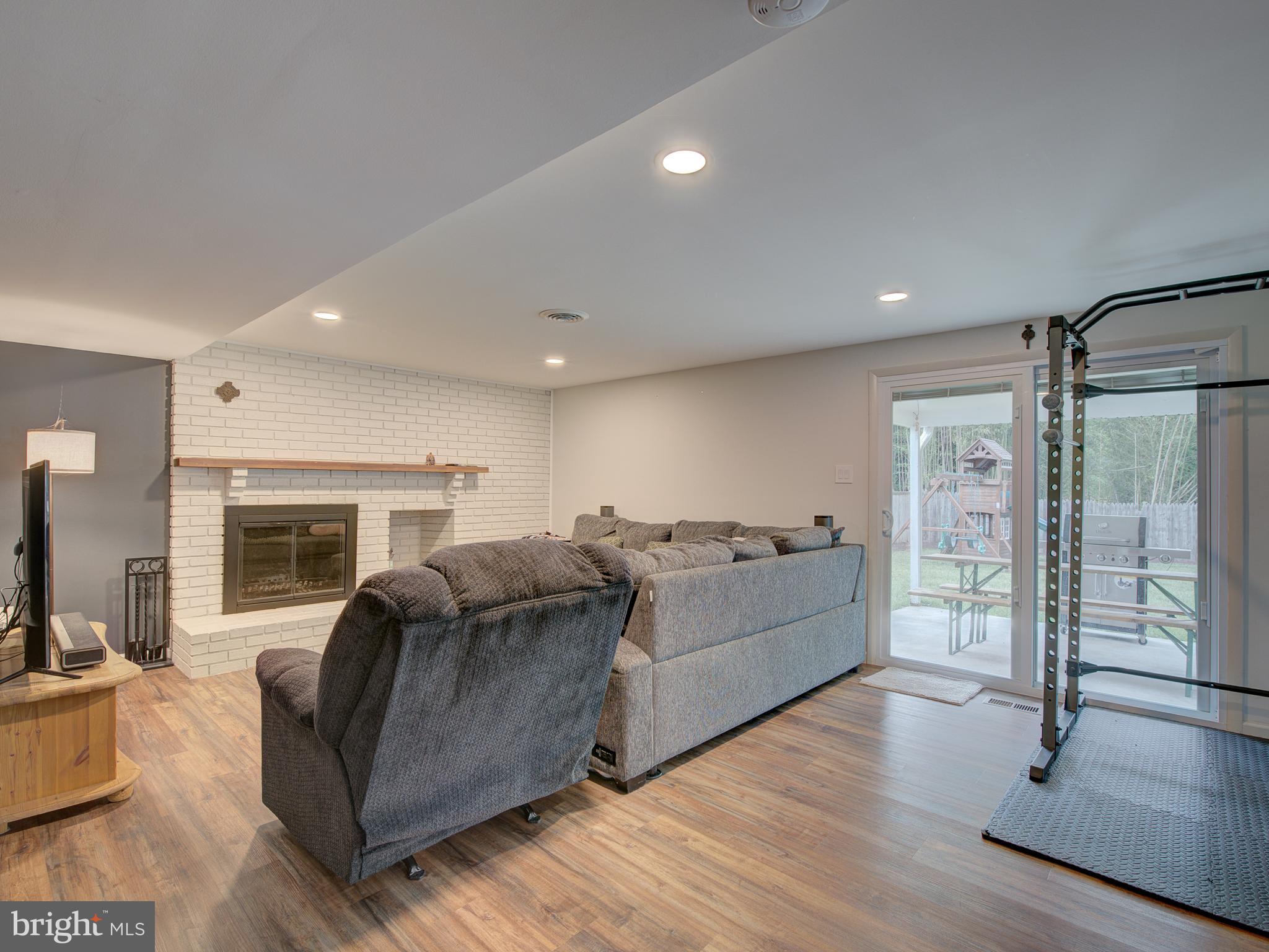 13102 MELVILLE LN