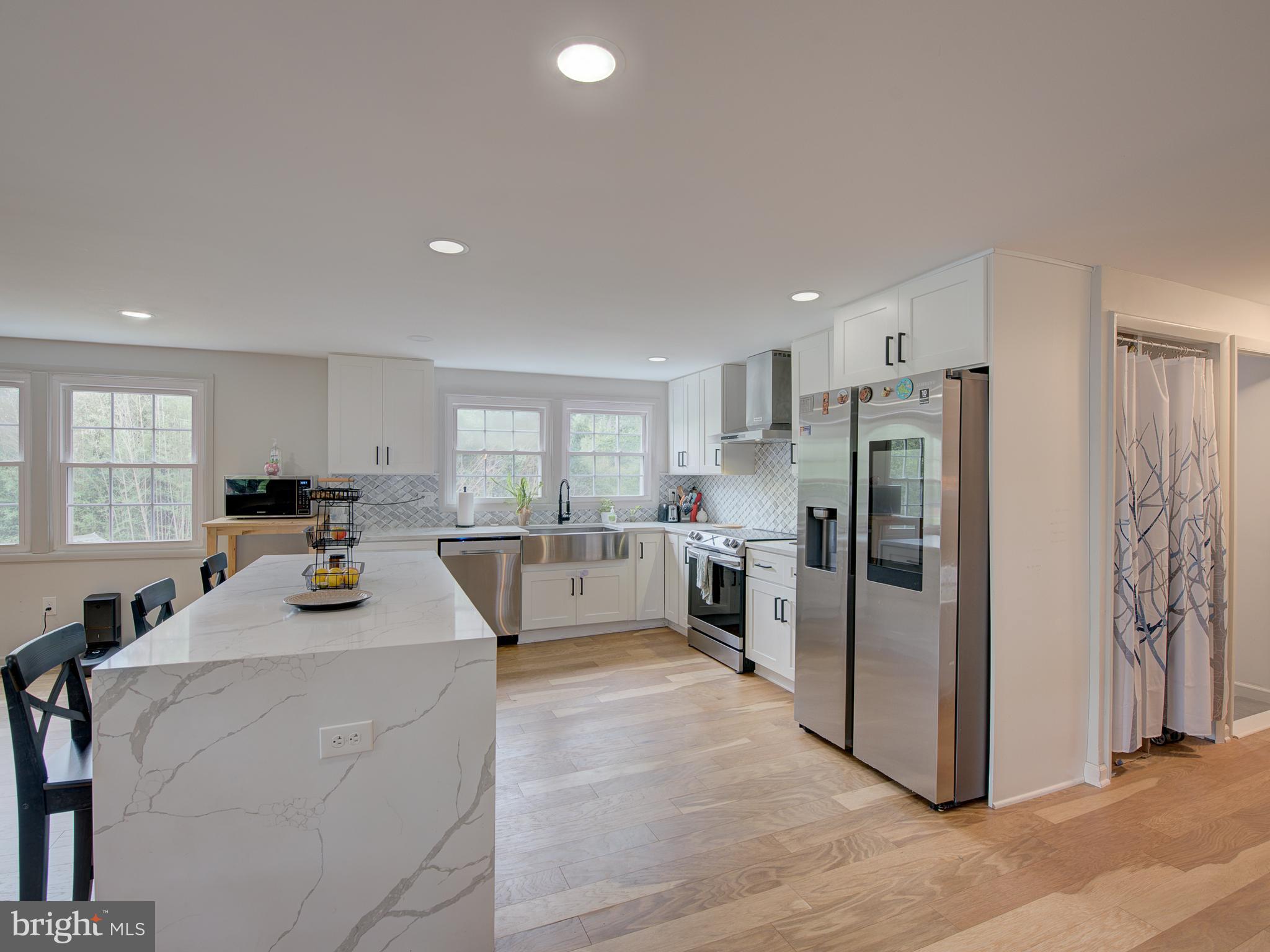 13102 MELVILLE LN