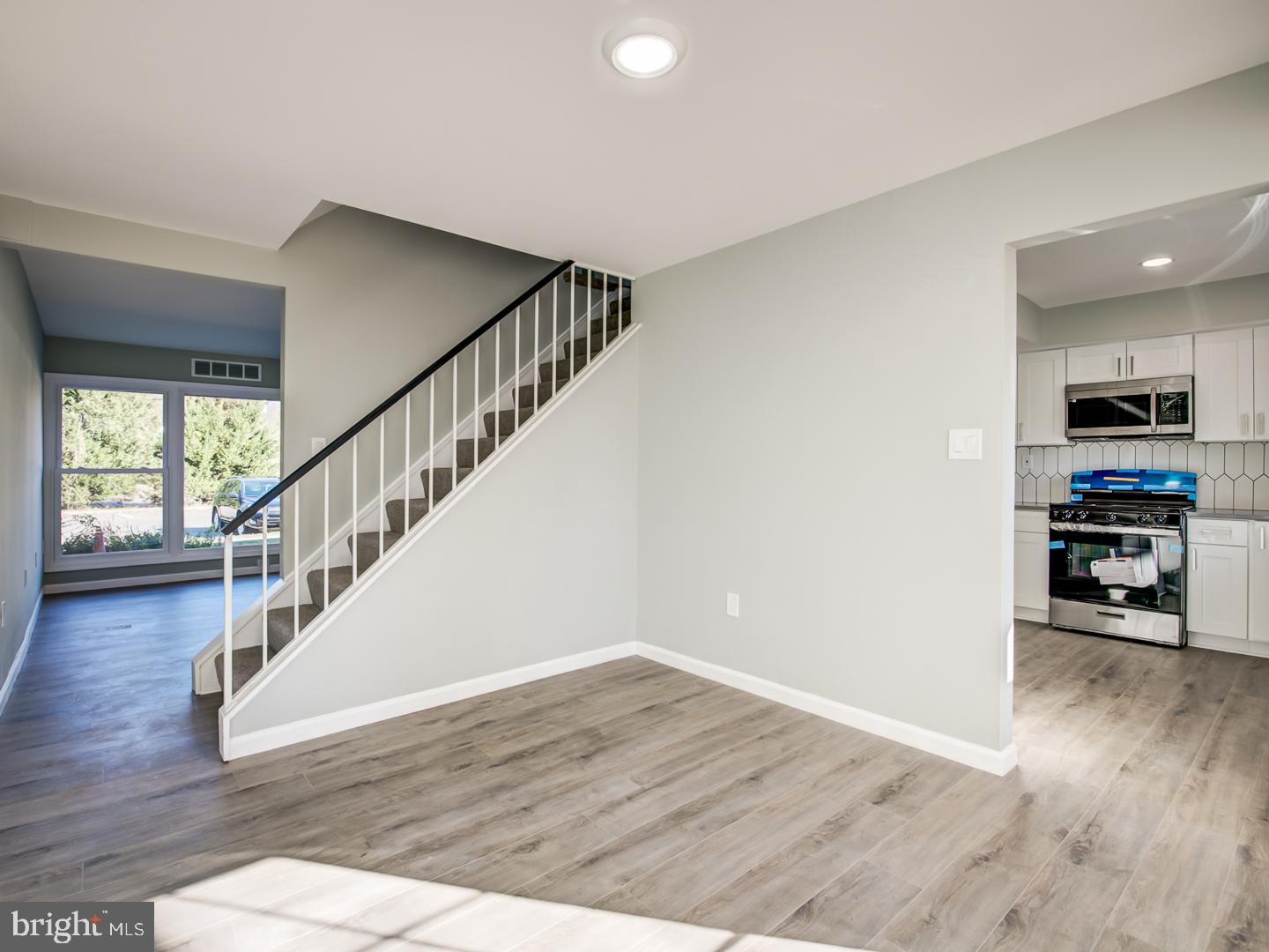5021 AMERICANA DR #5021