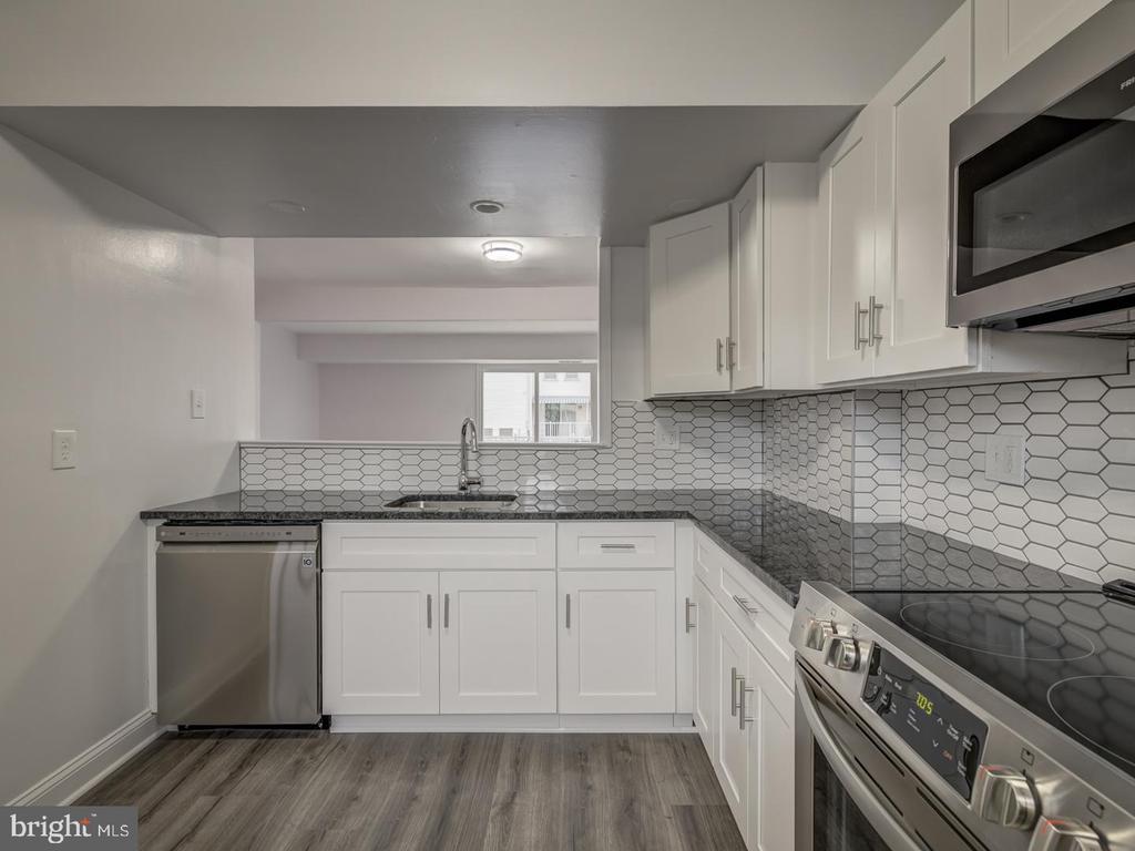 14373 Saguaro Pl