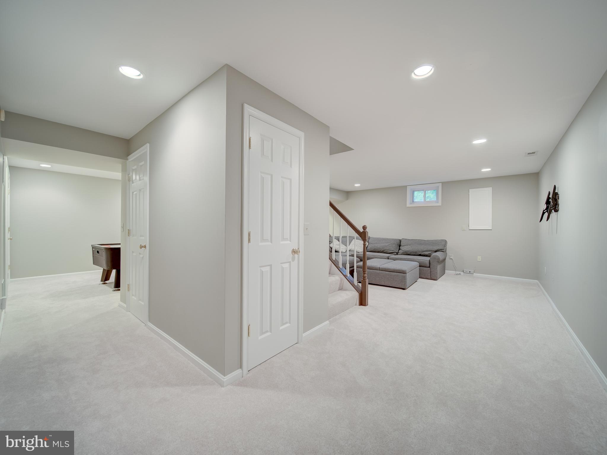 15292 SURREY HOUSE WAY