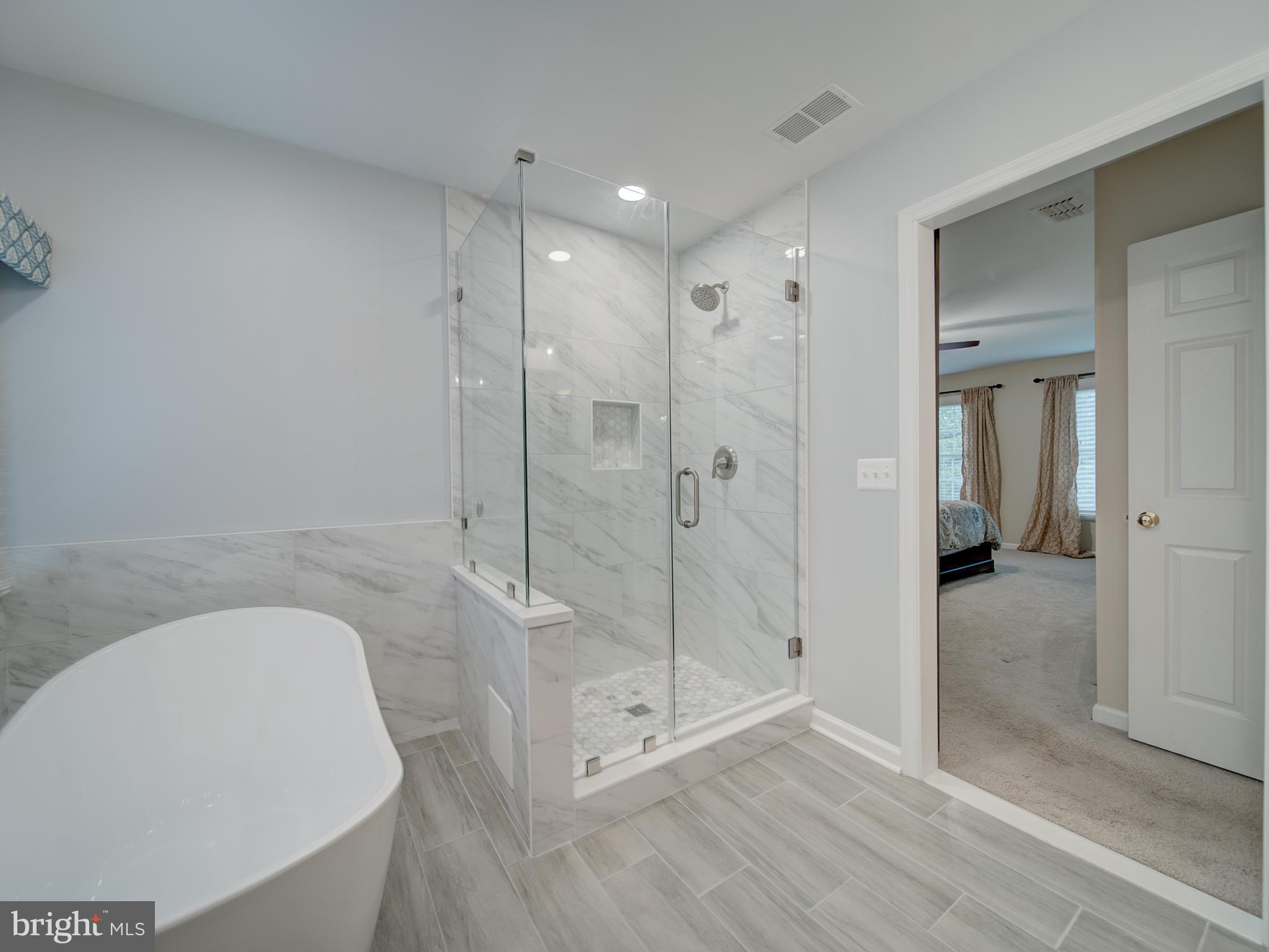 15292 SURREY HOUSE WAY