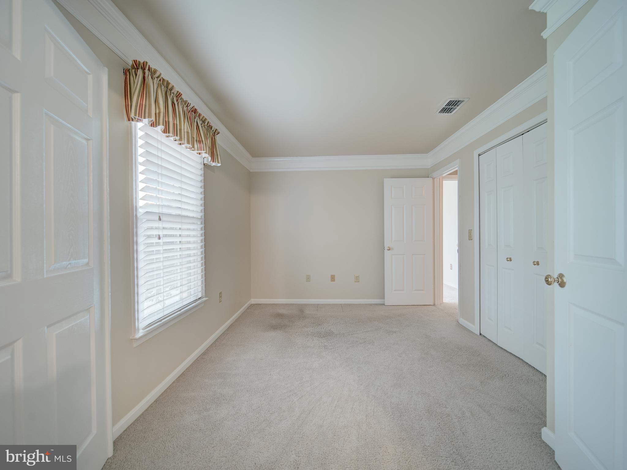 15292 SURREY HOUSE WAY