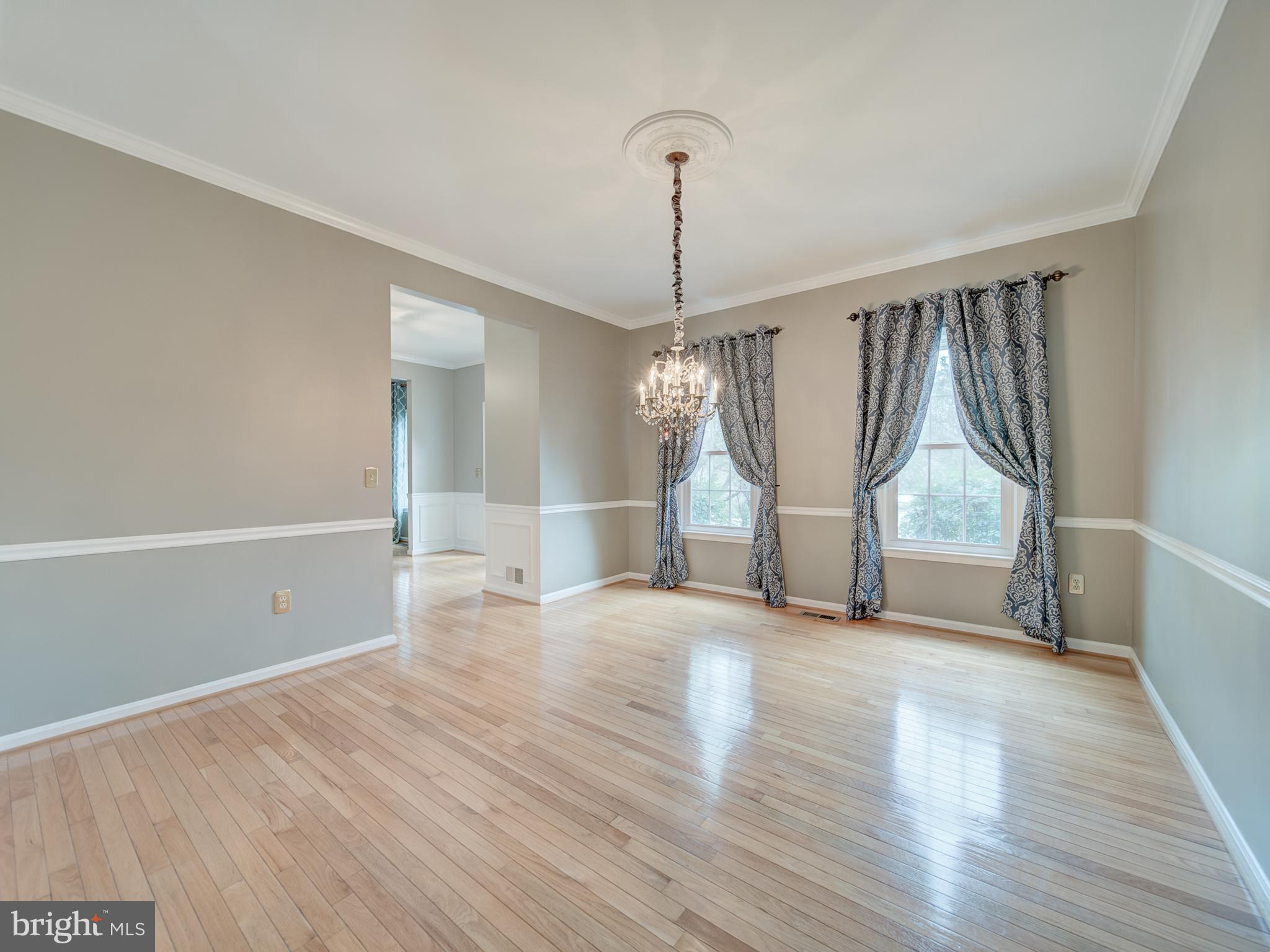 15292 SURREY HOUSE WAY