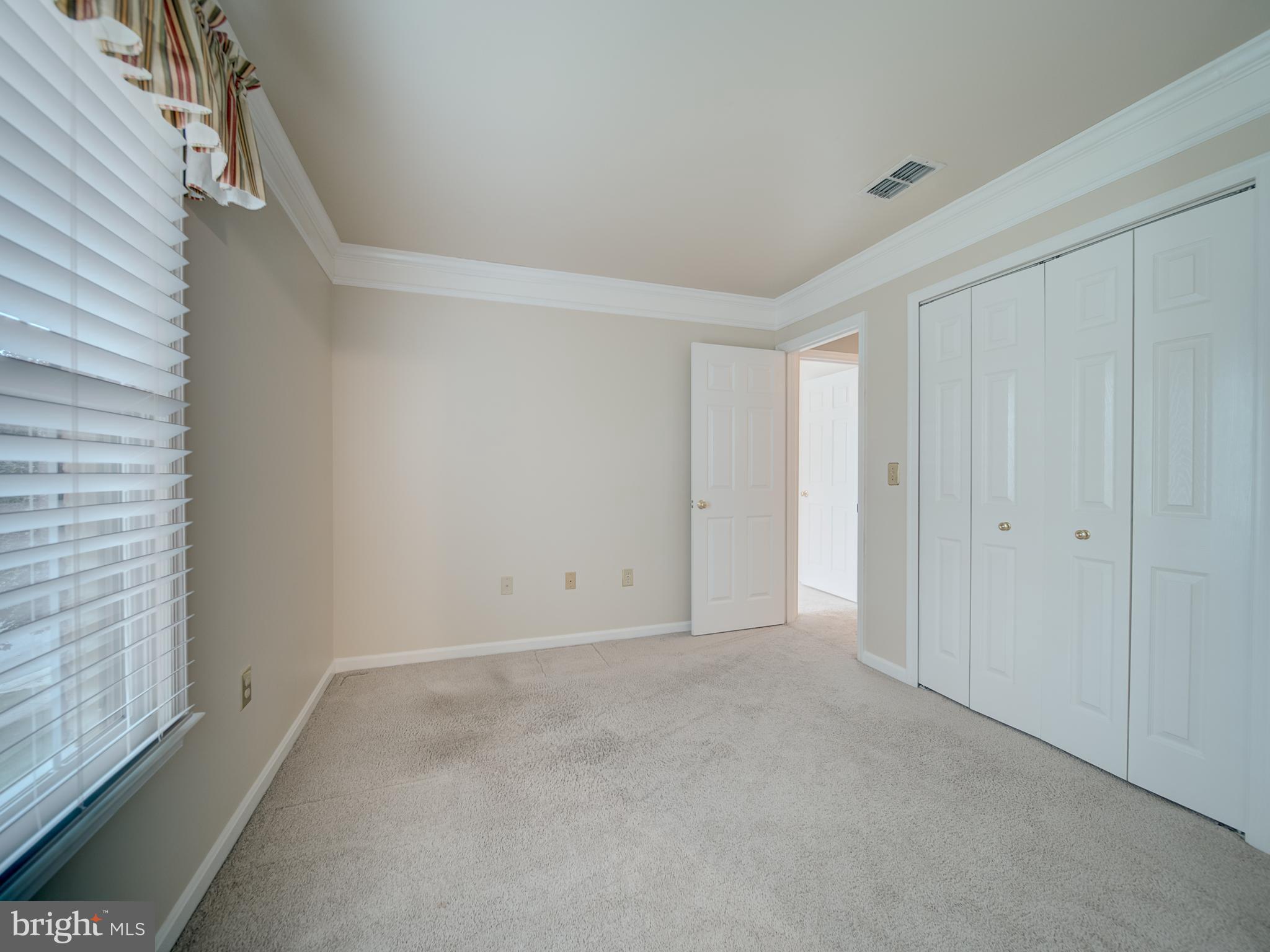 15292 SURREY HOUSE WAY