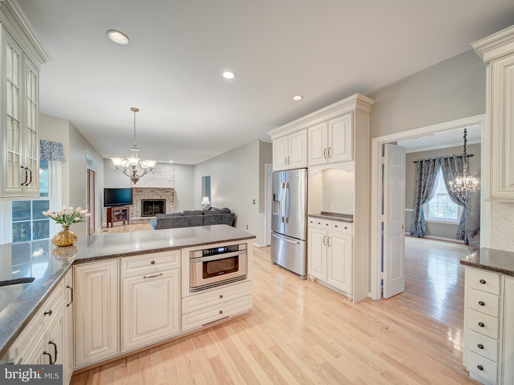 15292 SURREY HOUSE WAY