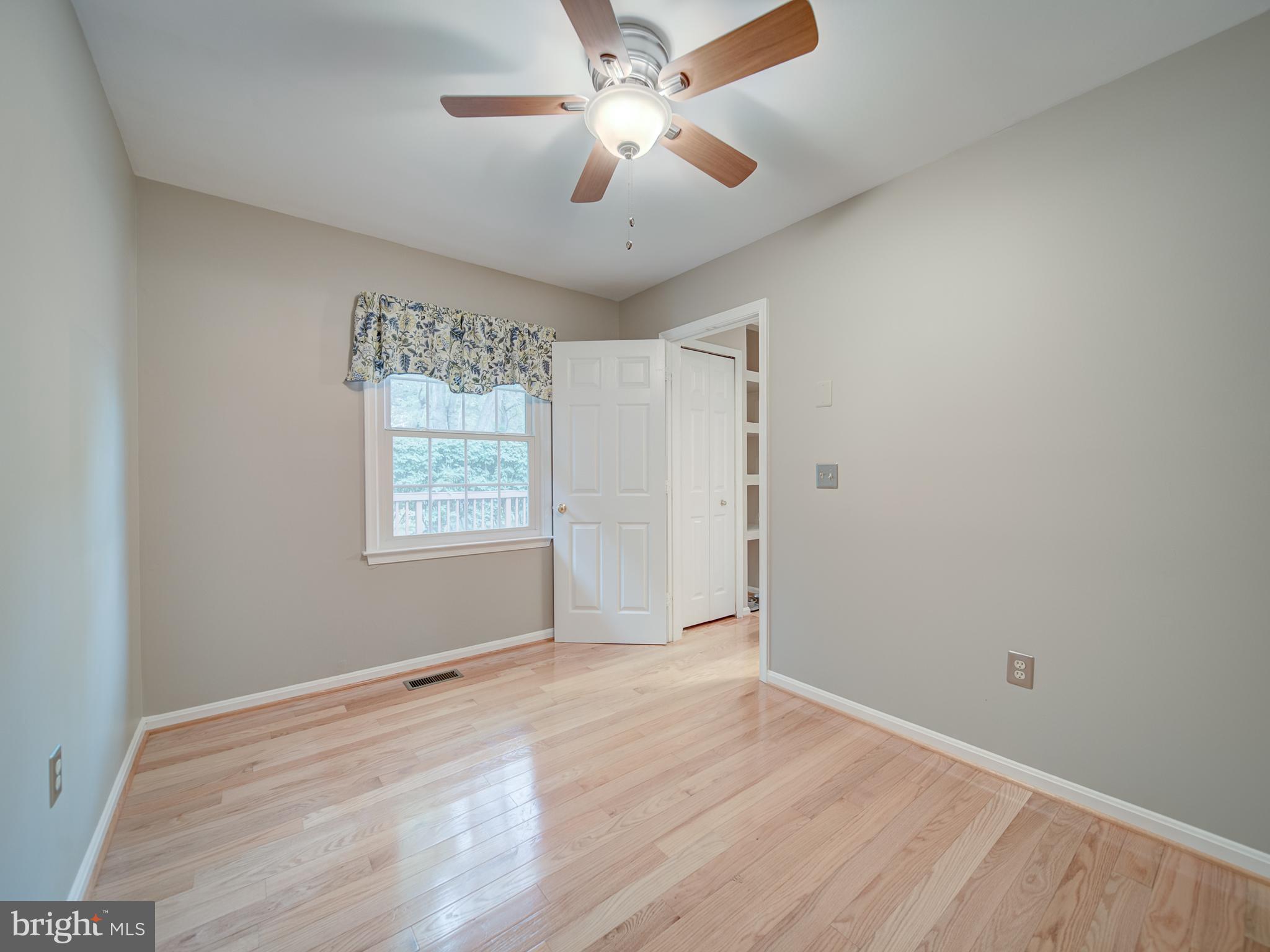 15292 SURREY HOUSE WAY