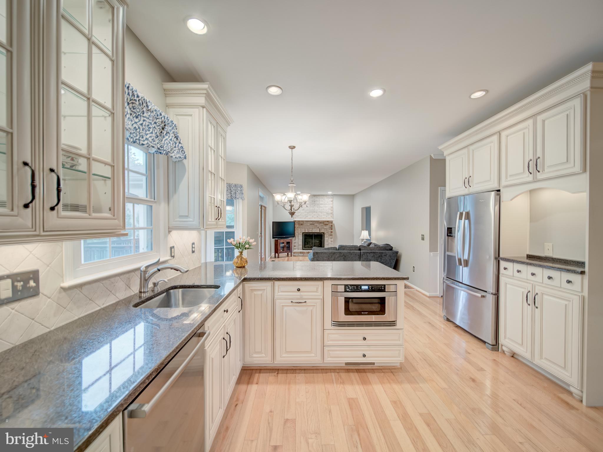 15292 SURREY HOUSE WAY