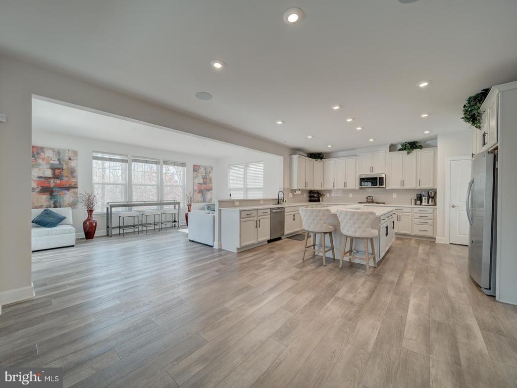8657 Belle Grove Way