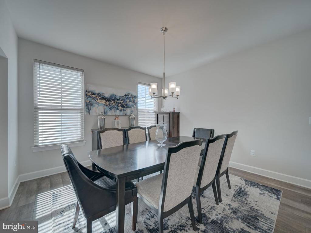 8657 Belle Grove Way