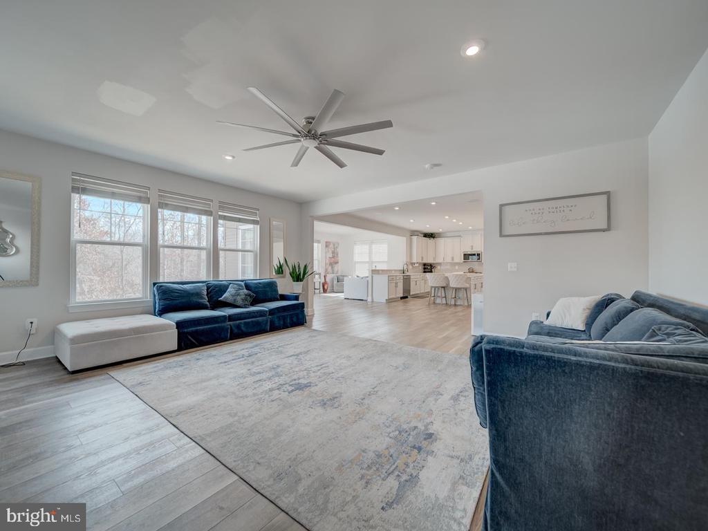 8657 Belle Grove Way