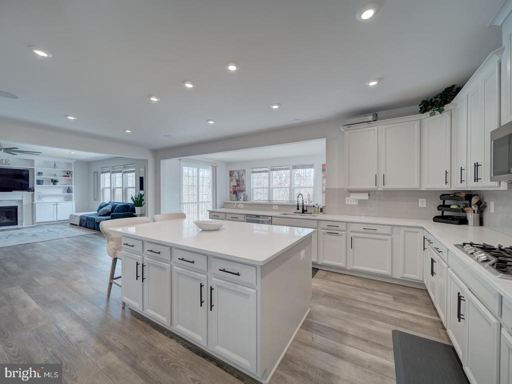 8657 Belle Grove Way