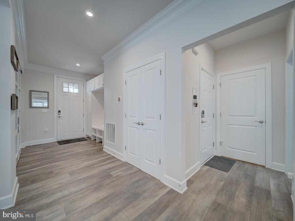 8657 Belle Grove Way