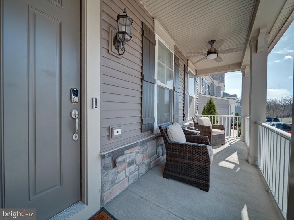 8657 Belle Grove Way