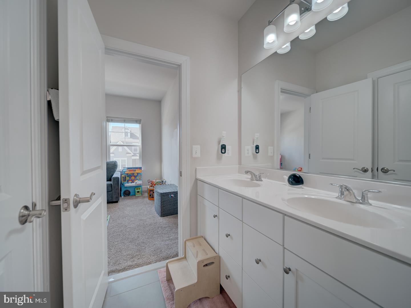 8657 Belle Grove Way