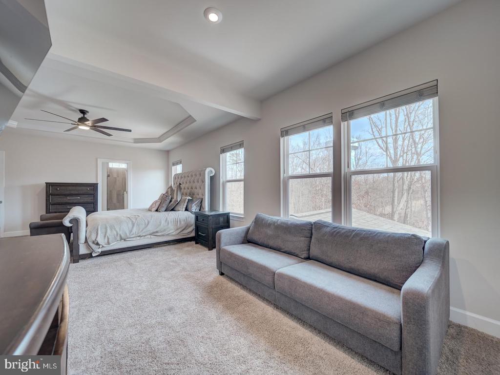 8657 Belle Grove Way