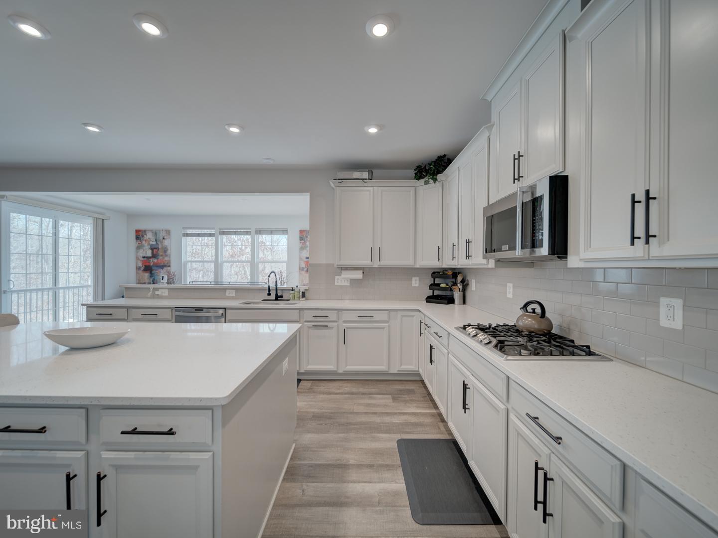 8657 Belle Grove Way
