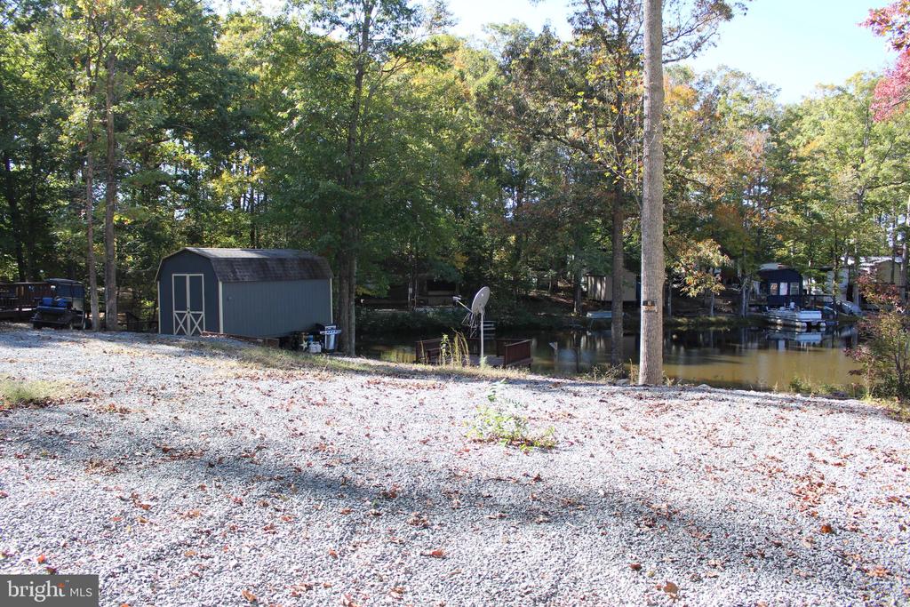 6437 MORRIS ROAD