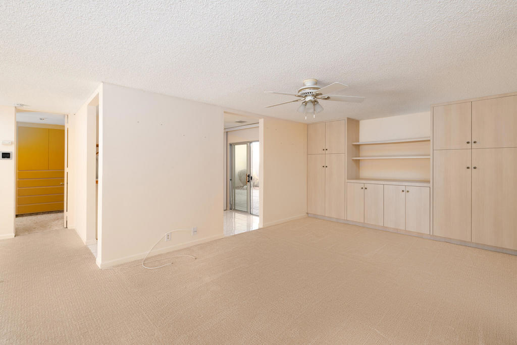 334 Desert Lakes Drive