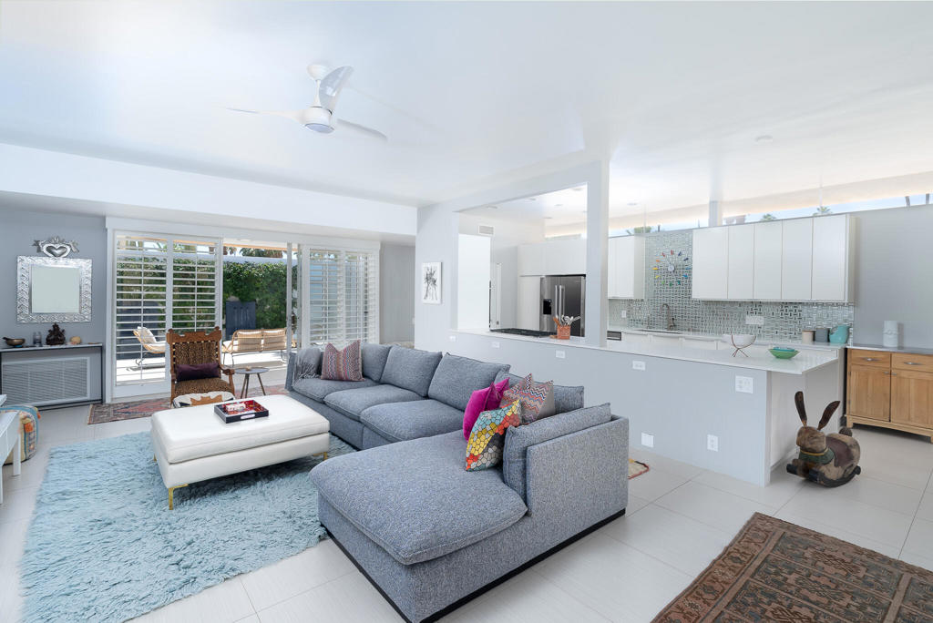 306 Desert Lakes Drive