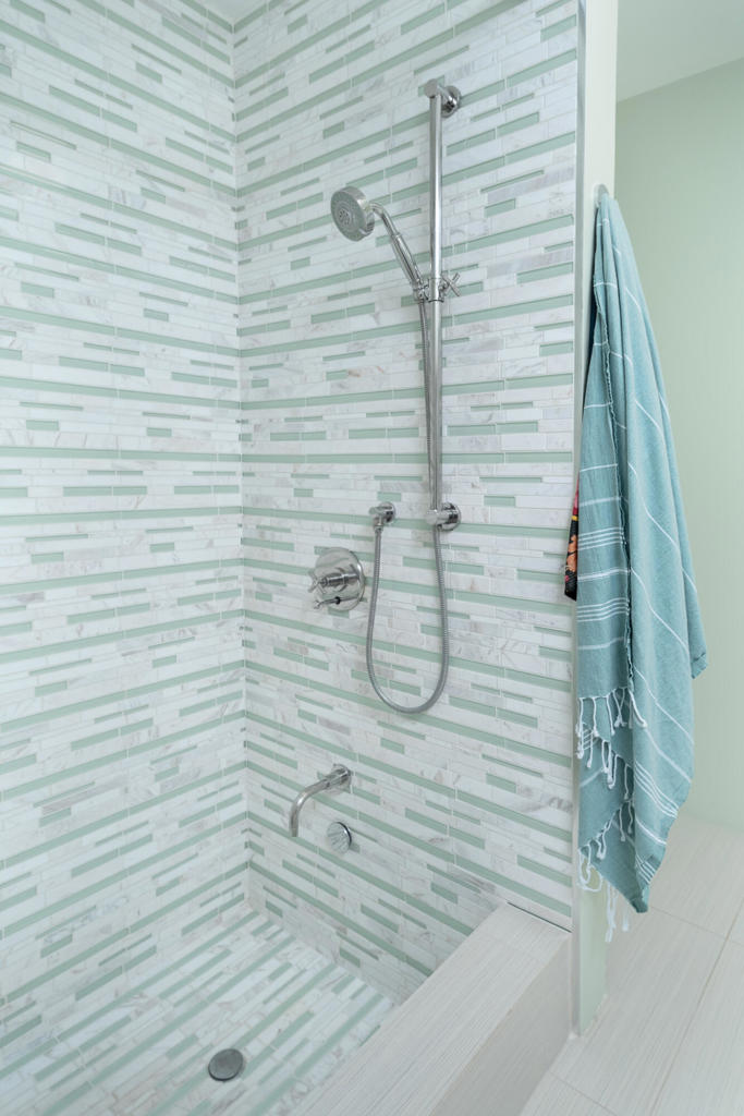 306 Desert Lakes Drive