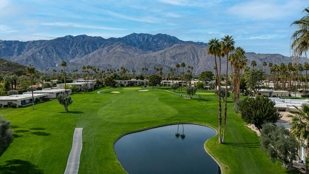 365 Desert Lakes Drive