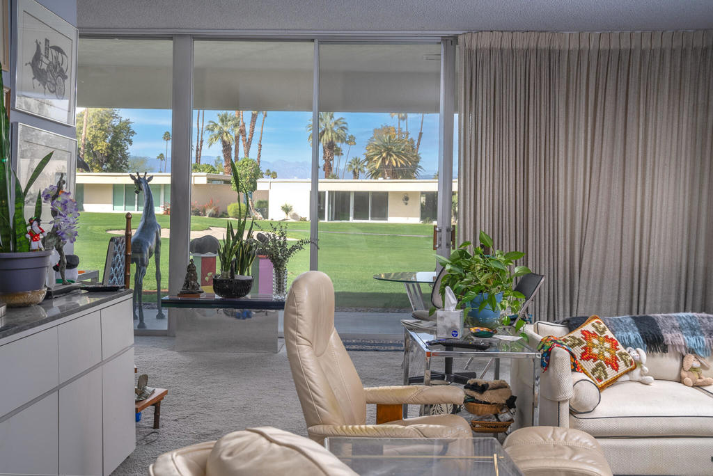 365 Desert Lakes Drive