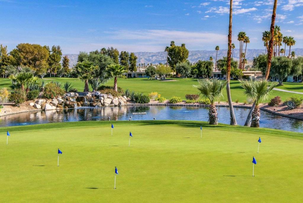 365 Desert Lakes Drive