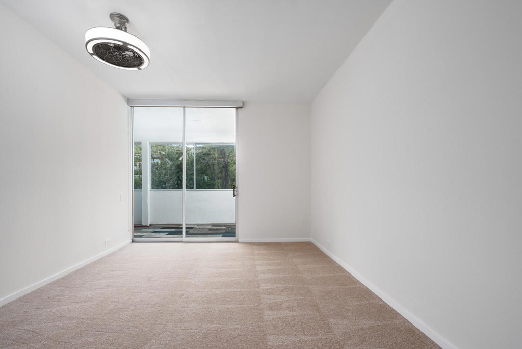 447 Desert Lakes Drive