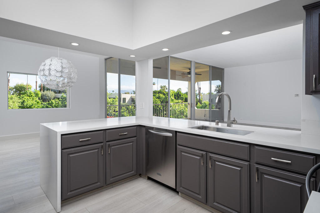 447 Desert Lakes Drive