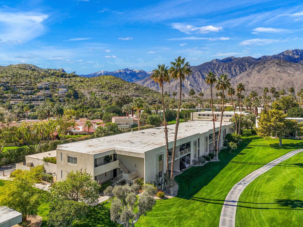 403 Desert Lakes Drive