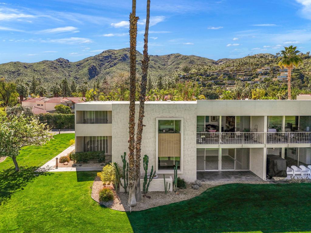 403 Desert Lakes Drive