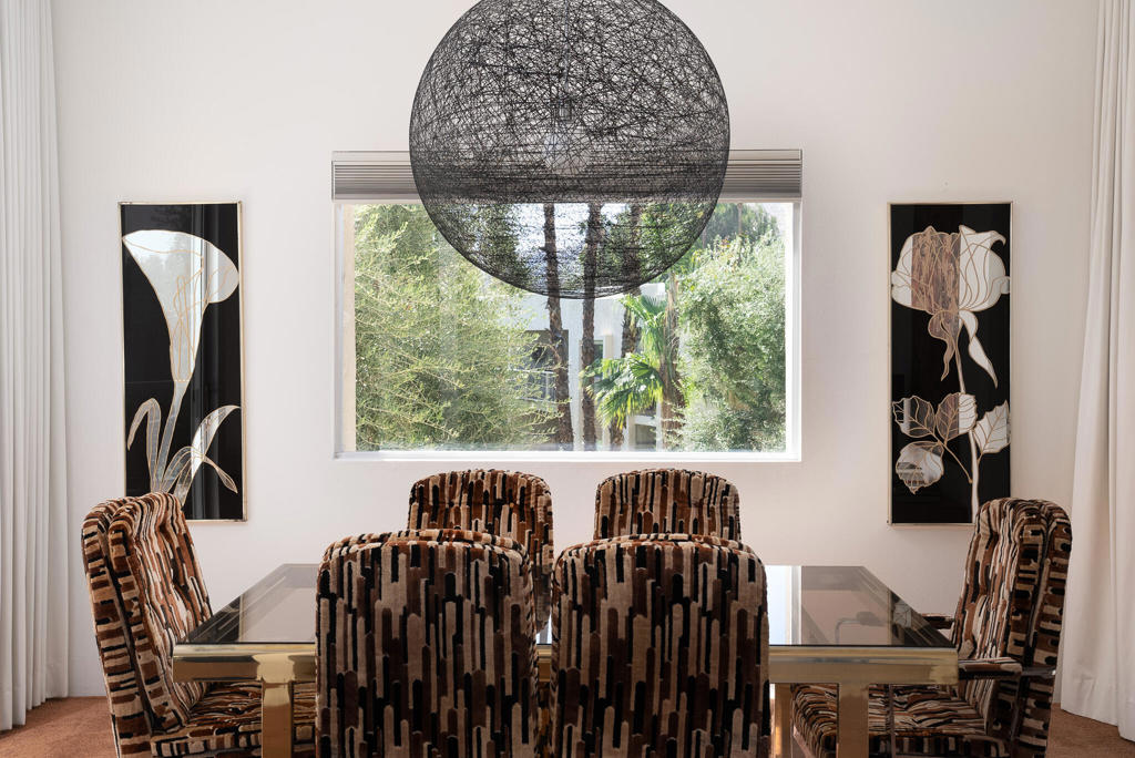 467 Desert Lakes Drive