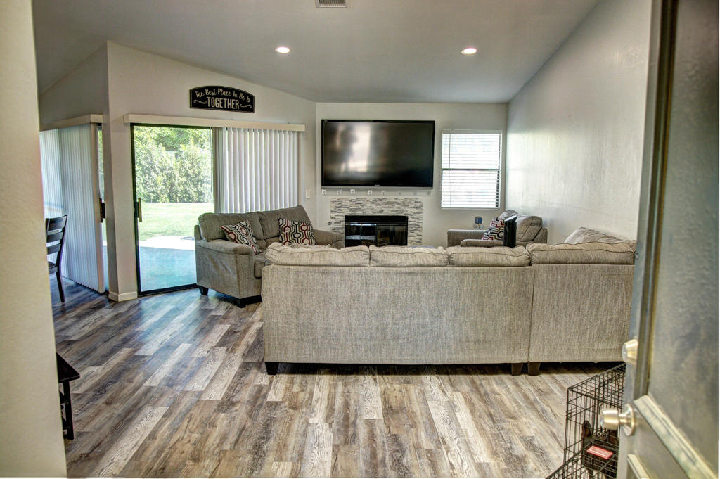 68880 Tachevah Drive