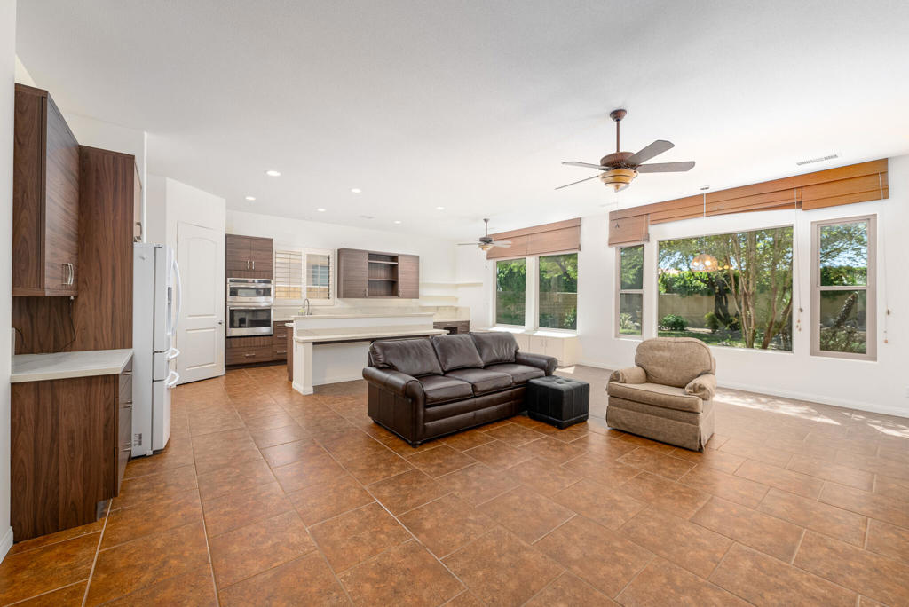 74149 Kokopelli Circle