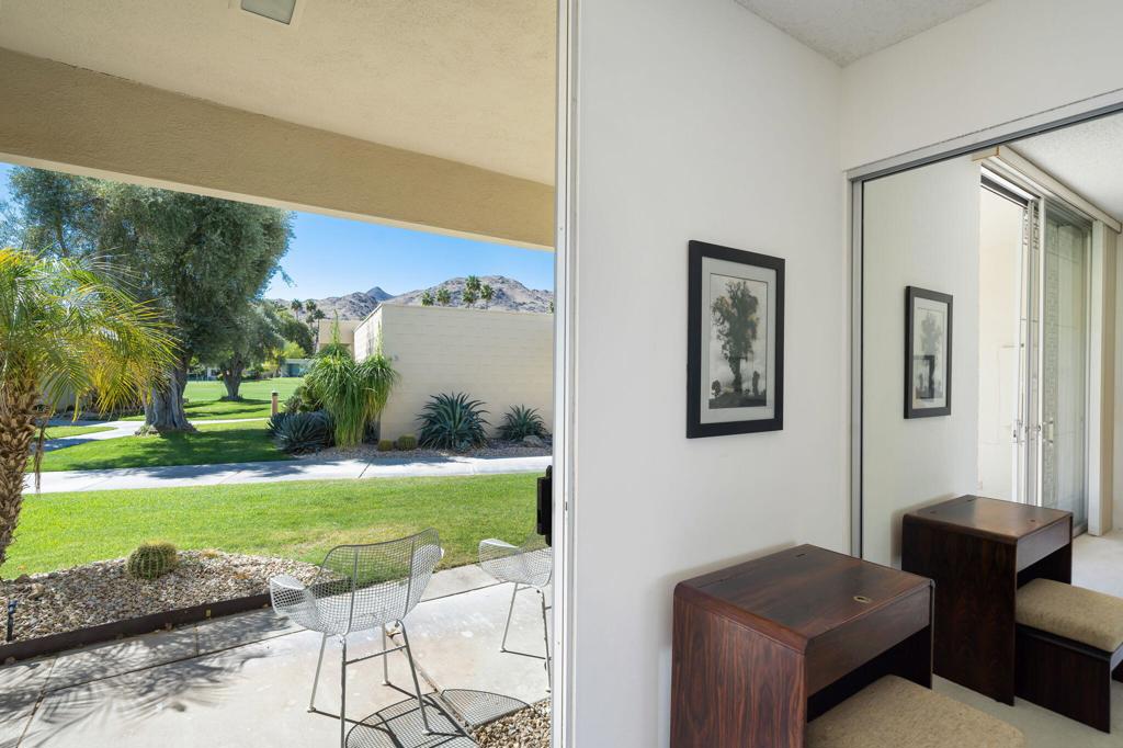 157 Desert Lakes Drive