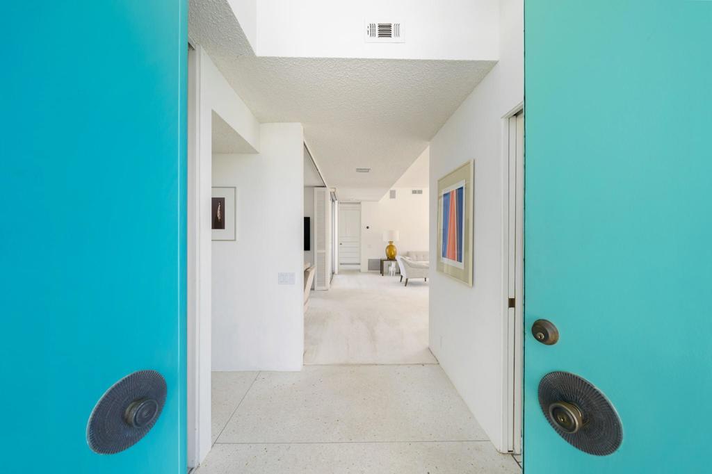 157 Desert Lakes Drive