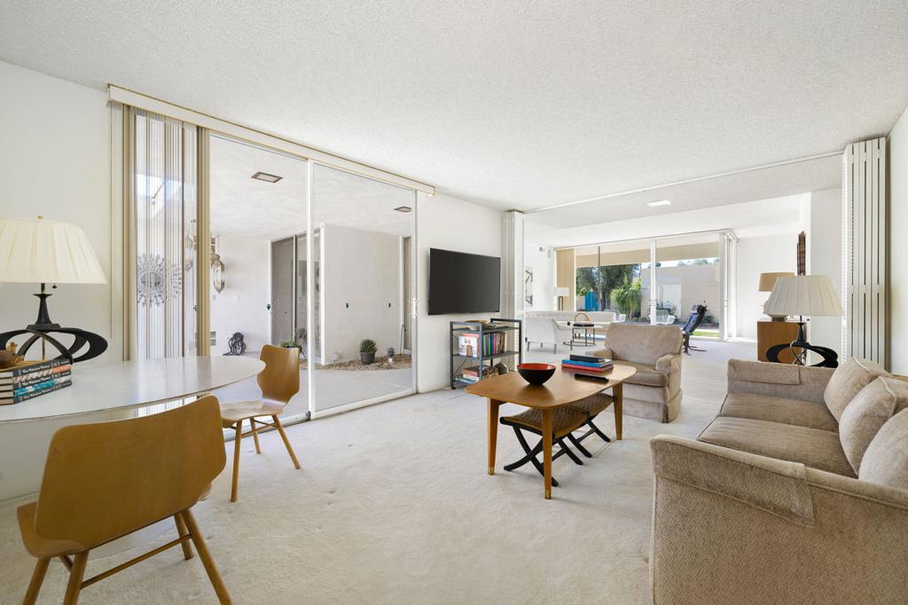 157 Desert Lakes Drive