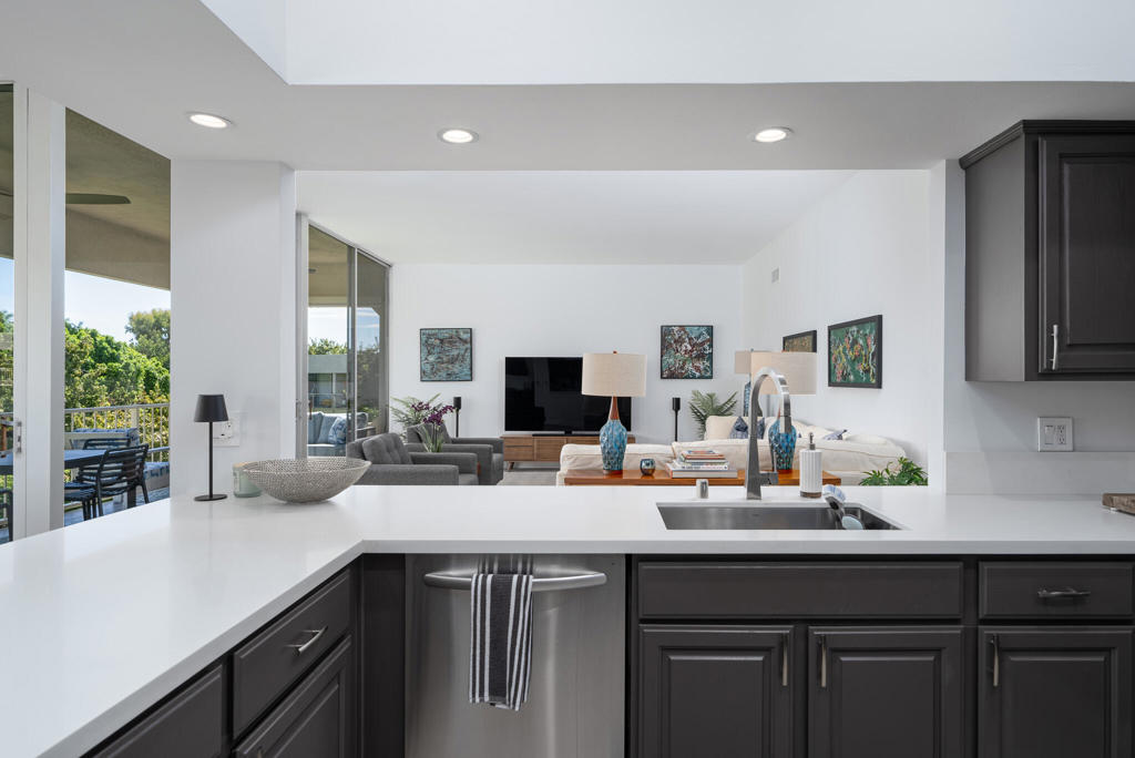 447 Desert Lakes Drive